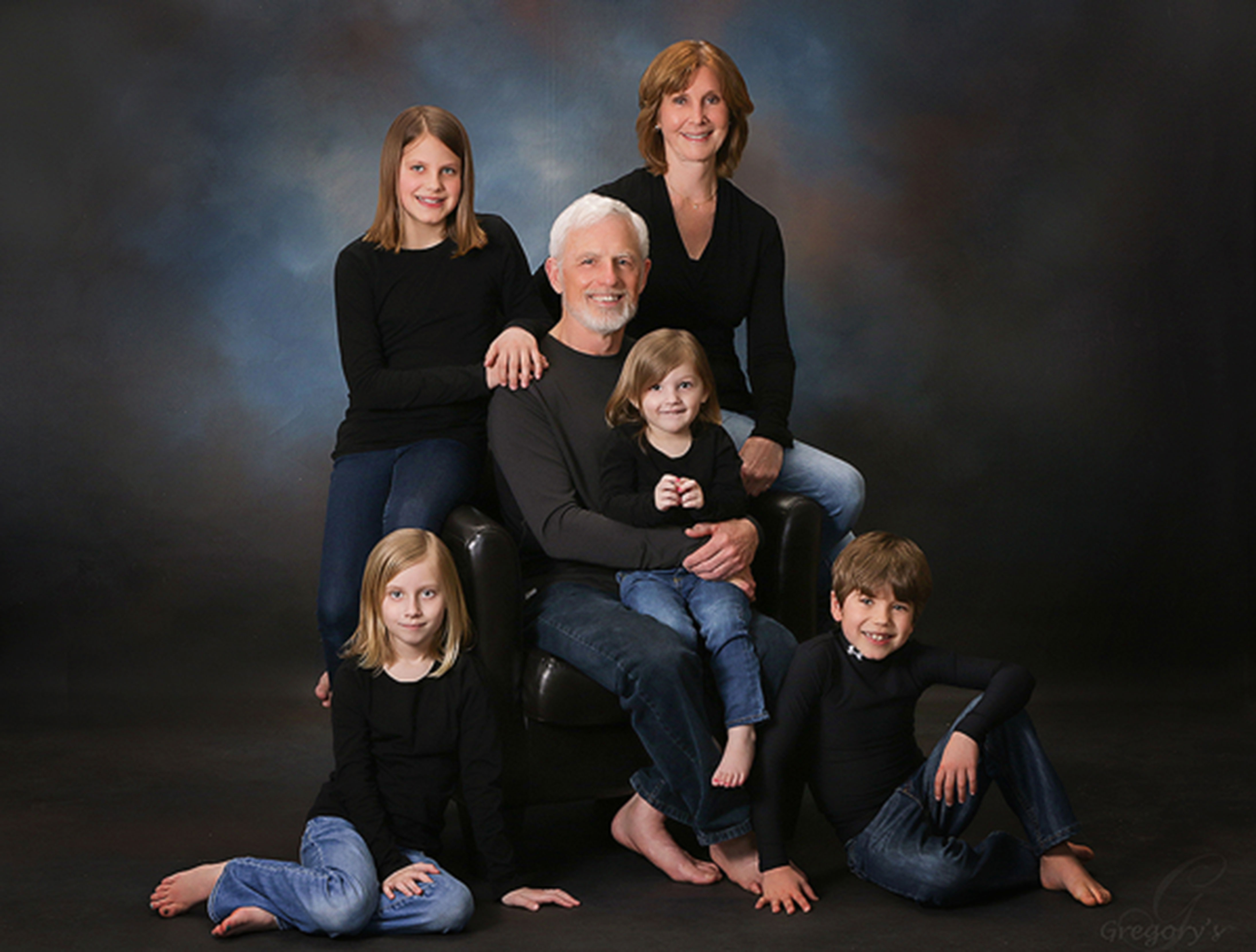 gregorys family  portrait  studio  feature 01h Gregorys 